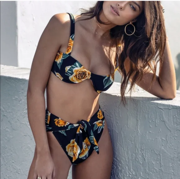 WeWoreWhat Sorrento Top Riviera Bottom Bikini Set Black Rose - Picture 3 of 14